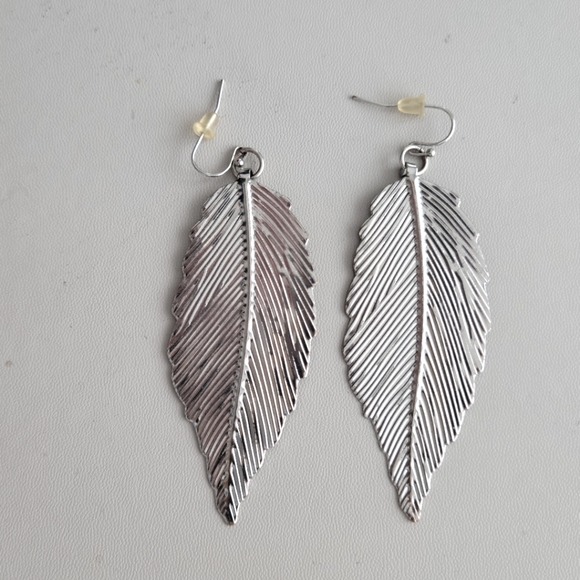 New leaf earing silver - Picture 1 of 1